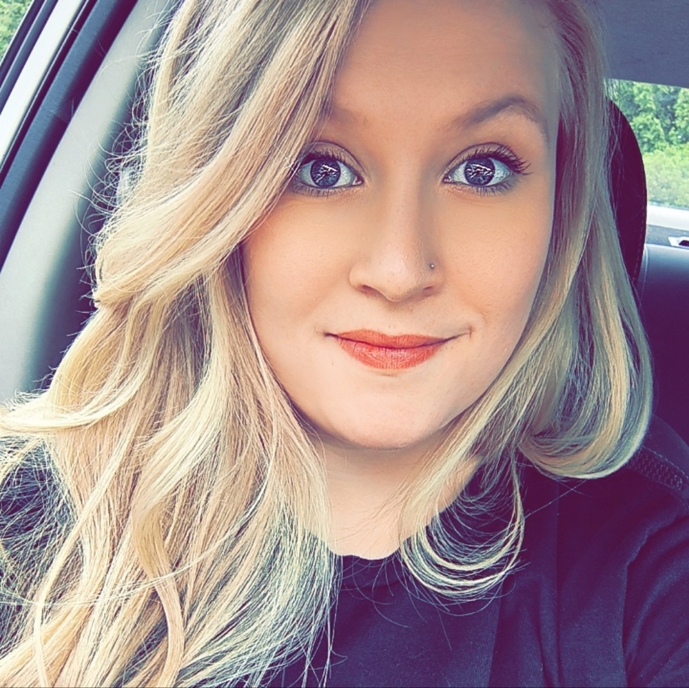 Meet your Posher, Cassie